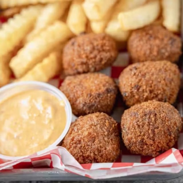 Alligator Nest (6 pieces).