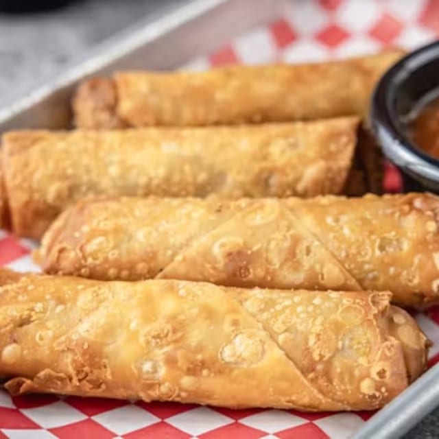 Cheeseburger Eggrolls (4 Pieces).