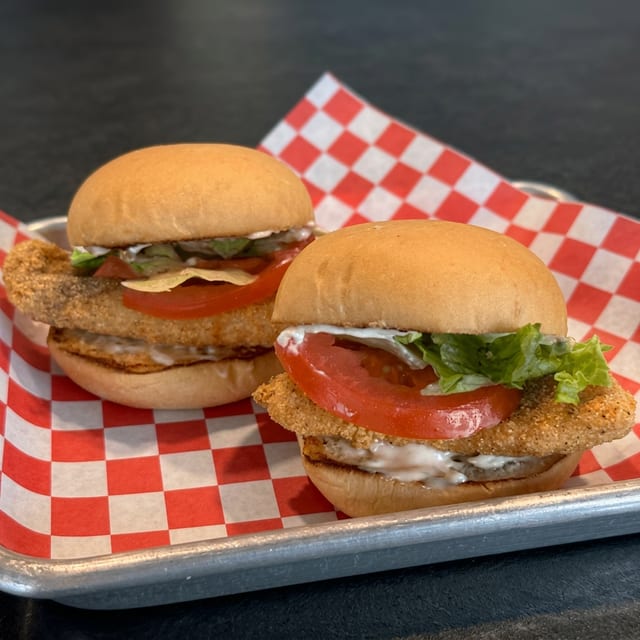 Catfish Island Sliders (4 Pieces).