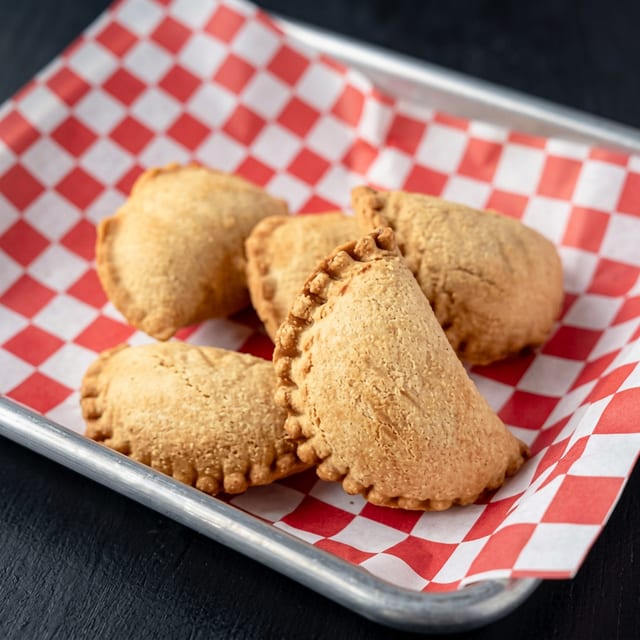 Crawfish Pies (5 Pieces).